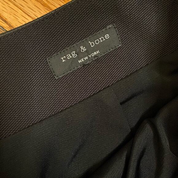 Rag & Bone black mini skirt w/leather accent - Picture 3 of 7